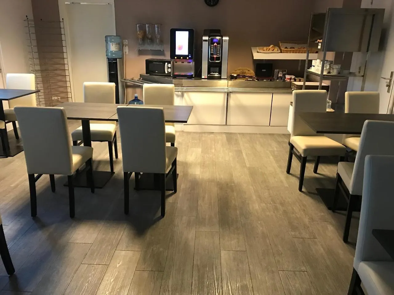 Hotel Le Rohu Sene 2*,  France